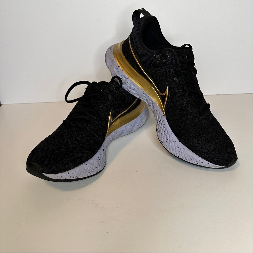 Nike React Infinity Run Flyknit 2 Women’s Running Shoes Sz9